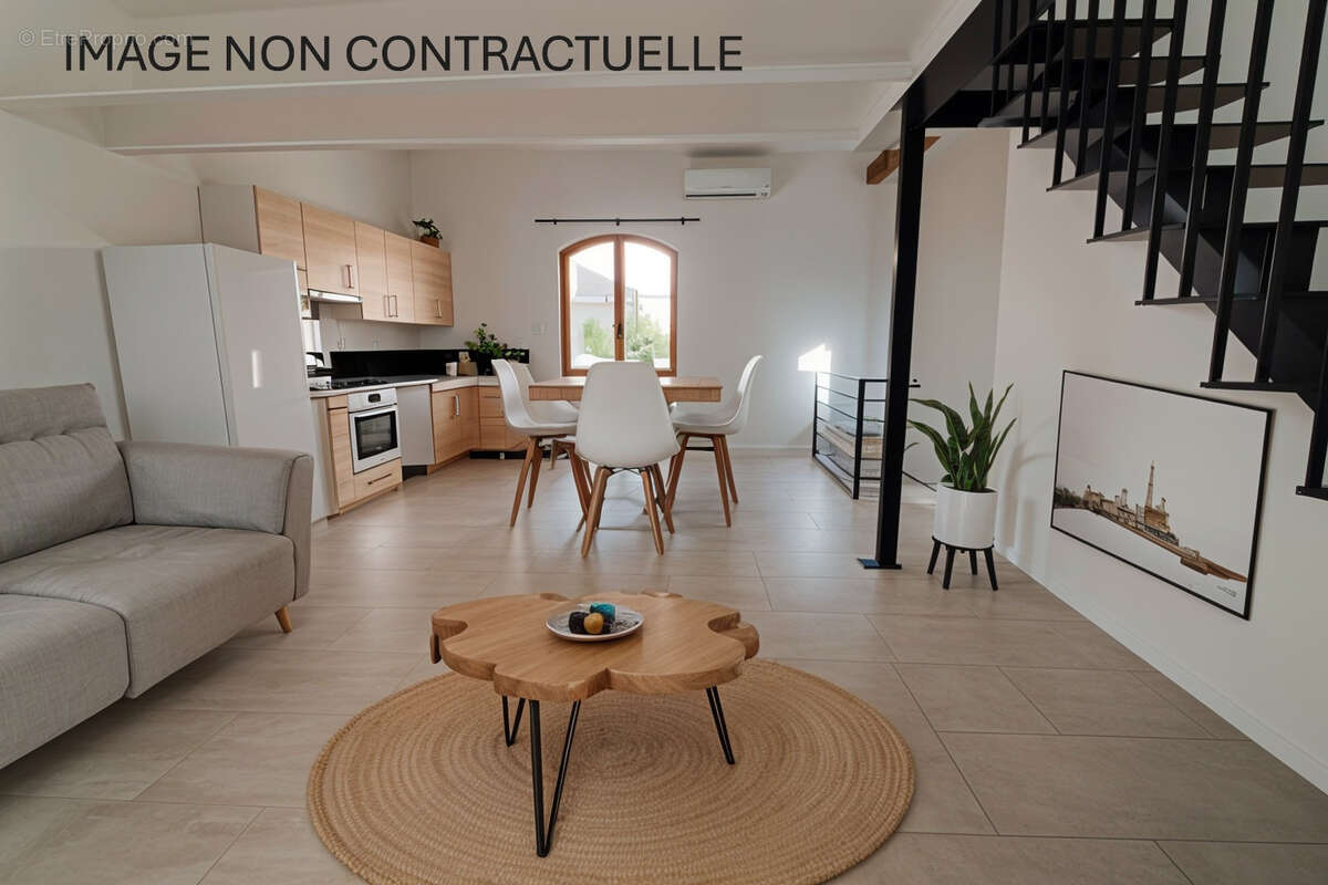 Appartement à SOLLIES-PONT