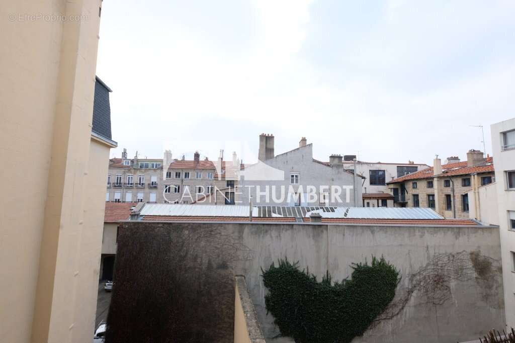 Appartement à SAINT-ETIENNE