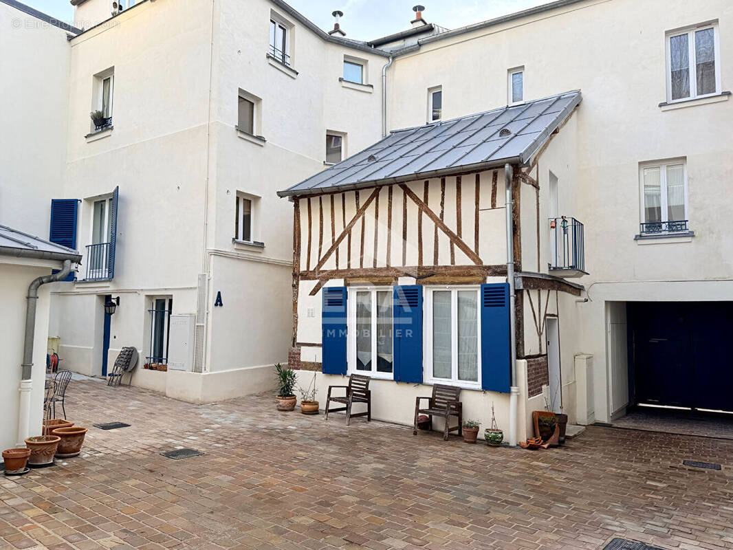 Appartement à SEVRES