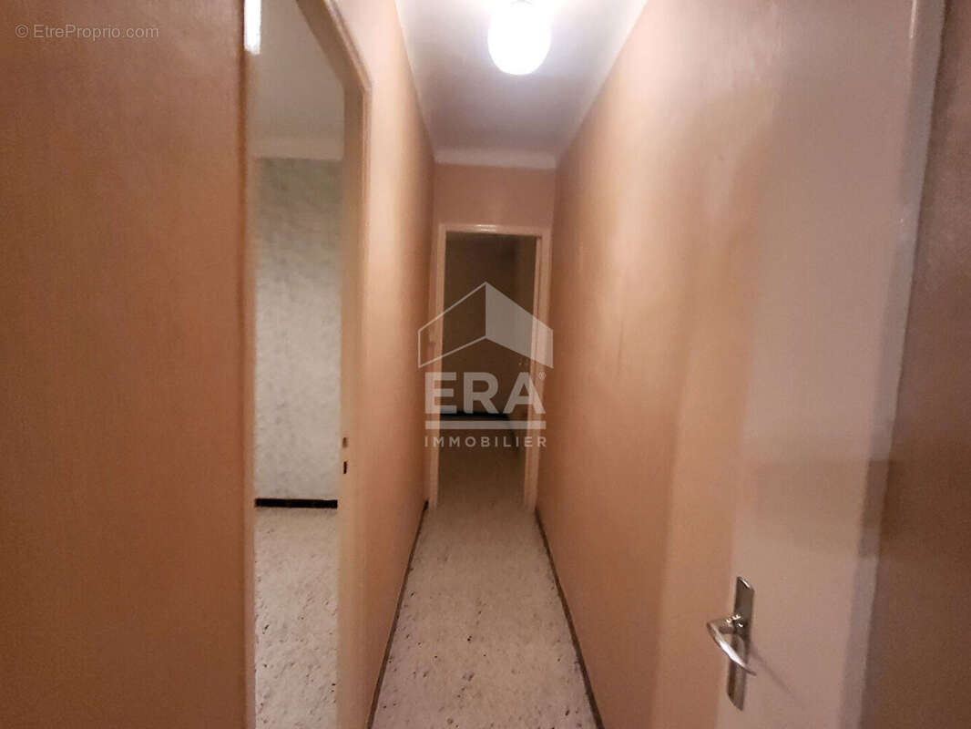 Maison à CHATEAU-ARNOUX-SAINT-AUBAN