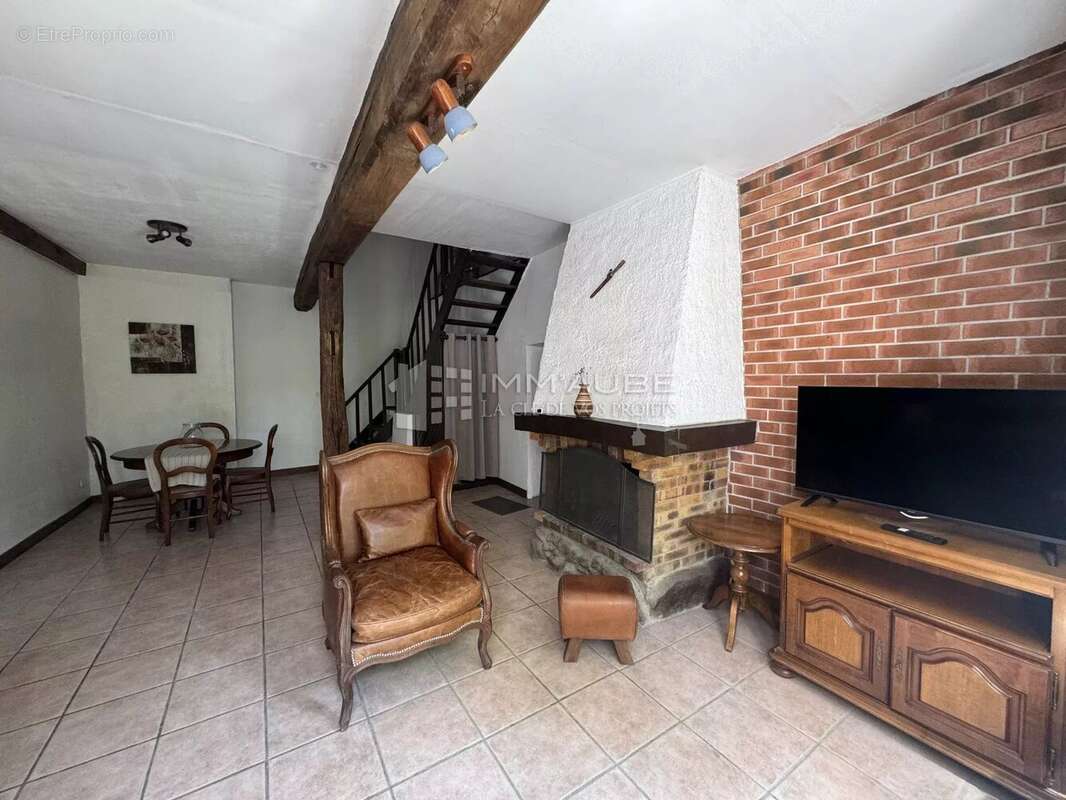 Maison à NOGENT-SUR-SEINE