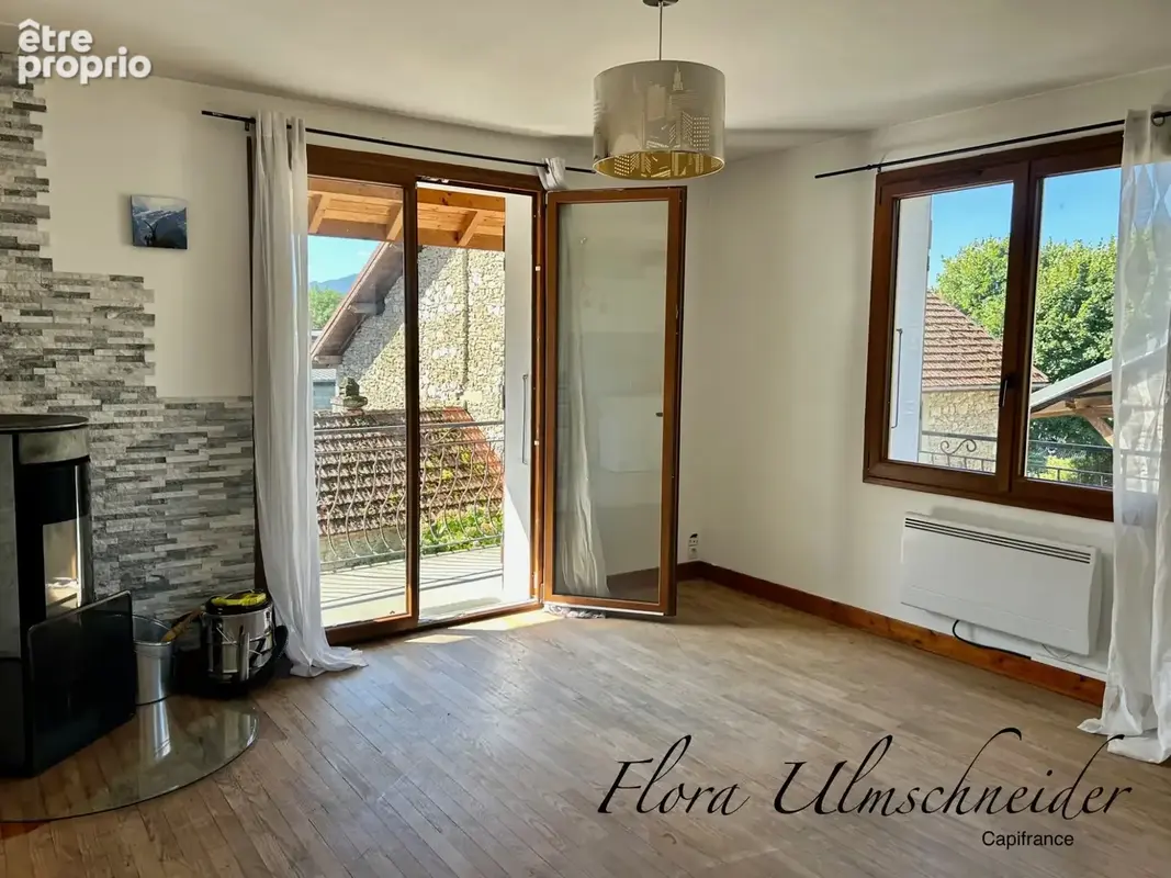 A vendre à CHINDRIEUX, maison individuelle avec fort potentiel d’évolution – Jusqu’à 140 m² habitables. Terrain et garage. Lac d - photo 3