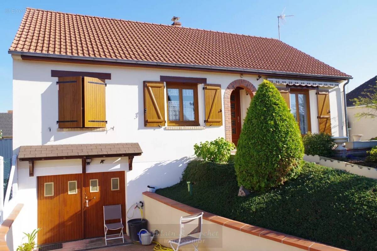 Maison à VILLEMANDEUR