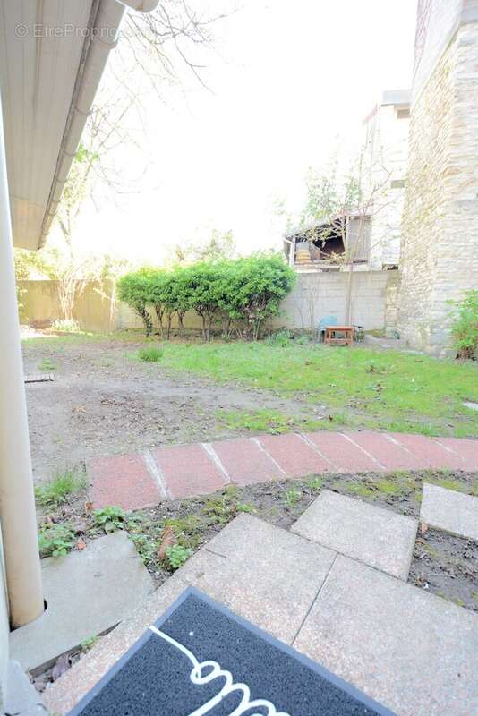 Appartement à SAINT-MAUR-DES-FOSSES