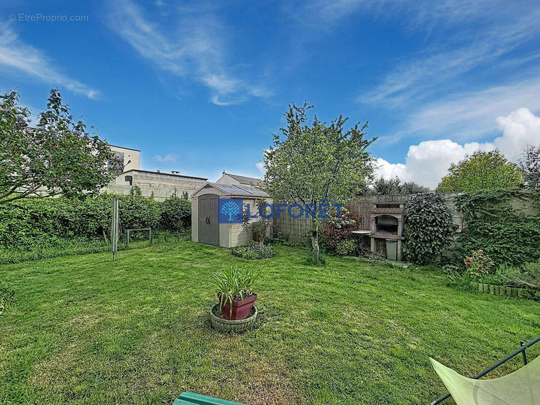 Maison à SAVIGNY-SUR-ORGE