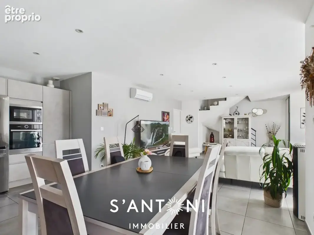 AGDE- Maison contemporaine 121 m²  3 chambres  Piscine  Garage - photo 10
