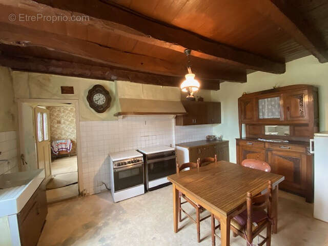 Ancien corps de ferme renover sur terrain de 3109 m2 - photo 5