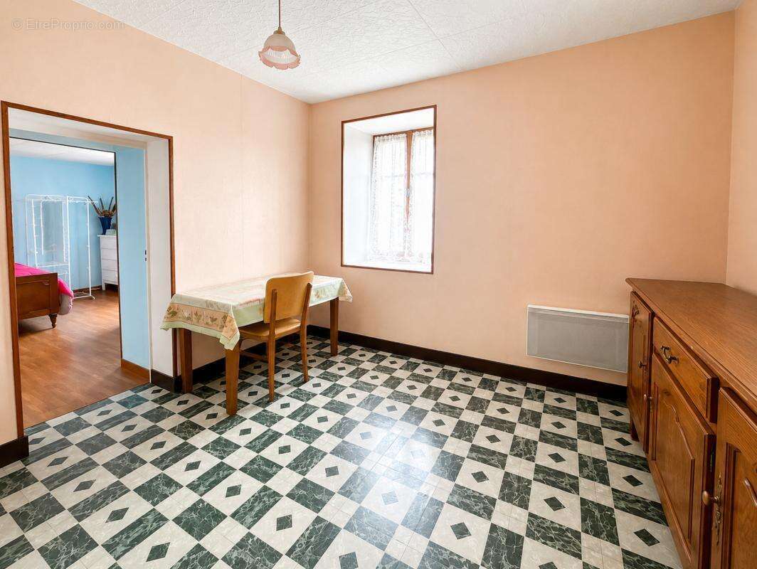 Maison 85 m² à Montils  - photo 11
