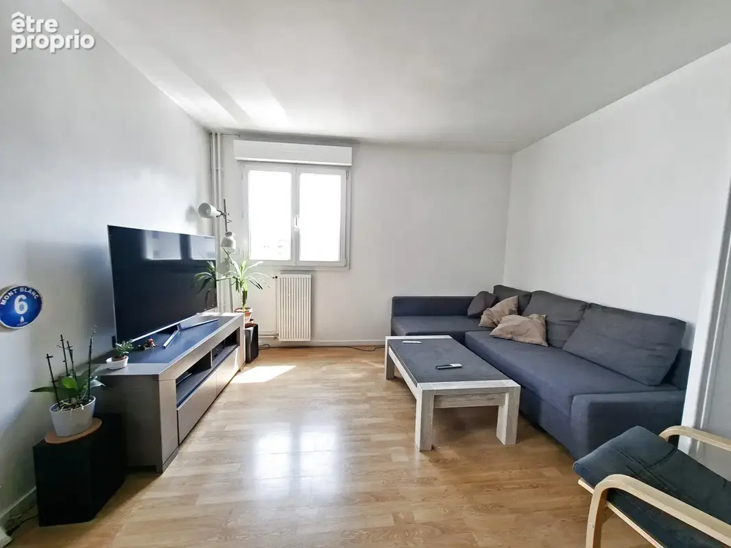 Appartement à usage d'habitation - photo 2