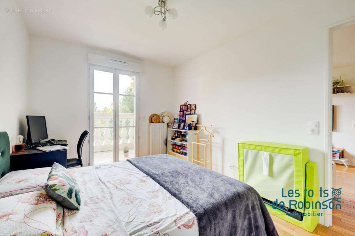 Appartement à LE PLESSIS-ROBINSON