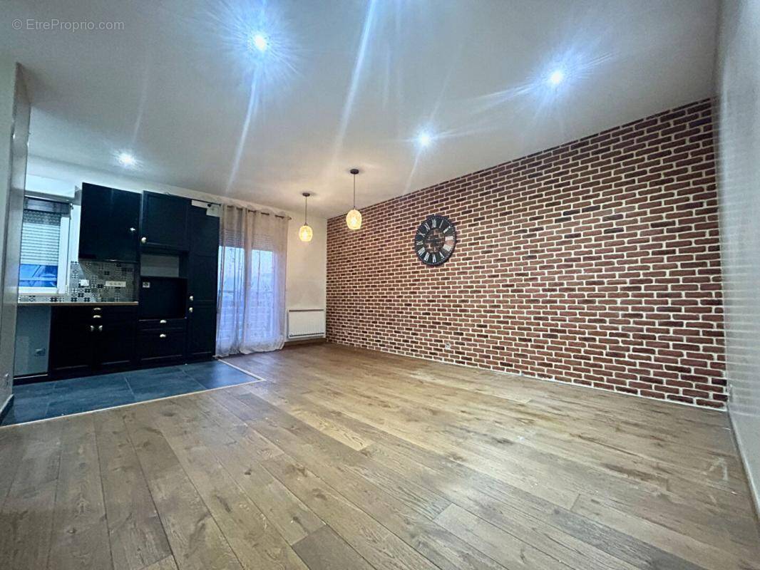 Appartement à FONTENAY-SOUS-BOIS