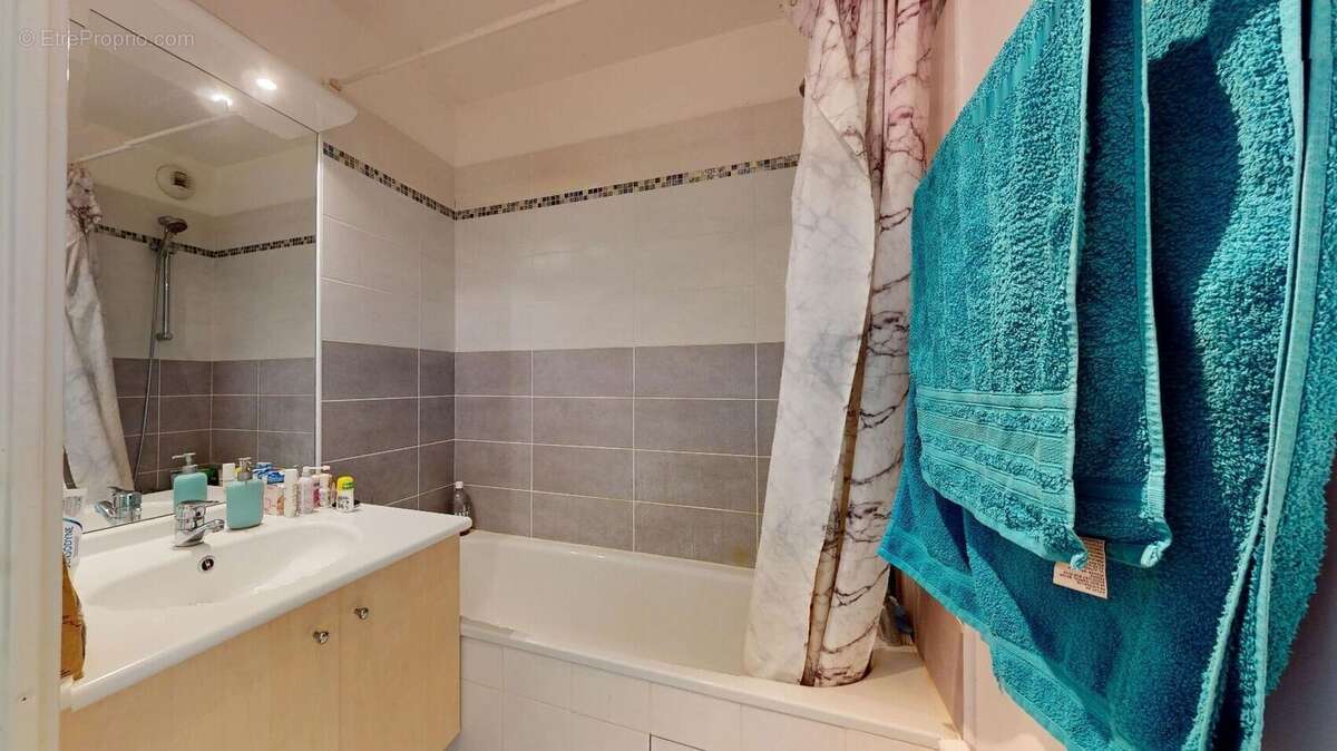 Appartement Fontenay Le Fleury 2 pièces 39.47 m2, 2 balcons, 1 pkg en S/sol - photo 8