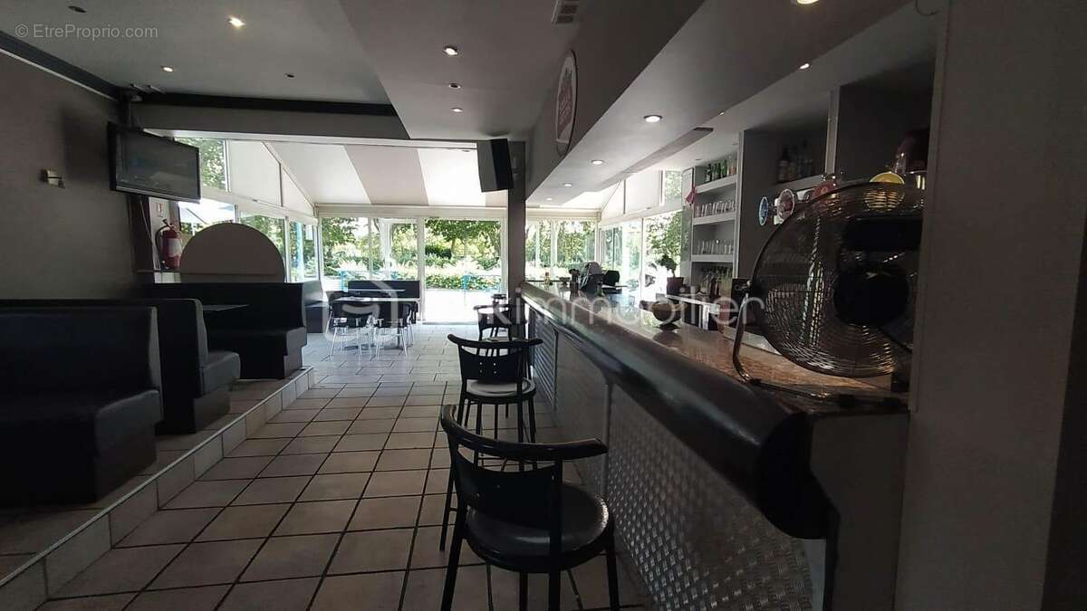 Fond de commerce emplacement idéal ( Bar, Brasserie, Glacier....) - photo 2