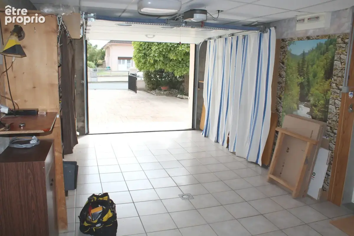 Maison à vendre 6 pièces PERONNAS (01) - photo 8