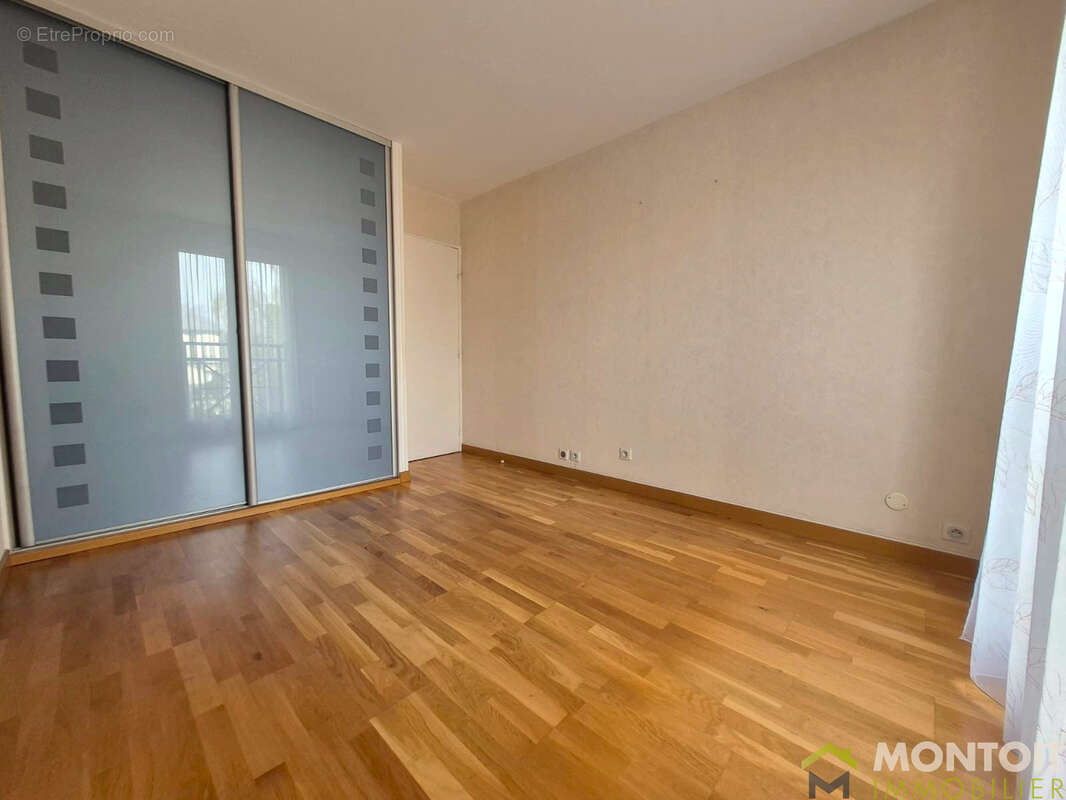 Appartement à THIAIS