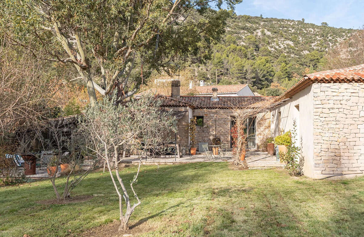 Maison à VAUVENARGUES