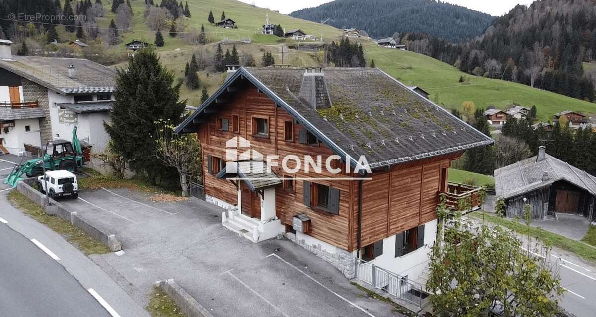 Maison à LA CLUSAZ