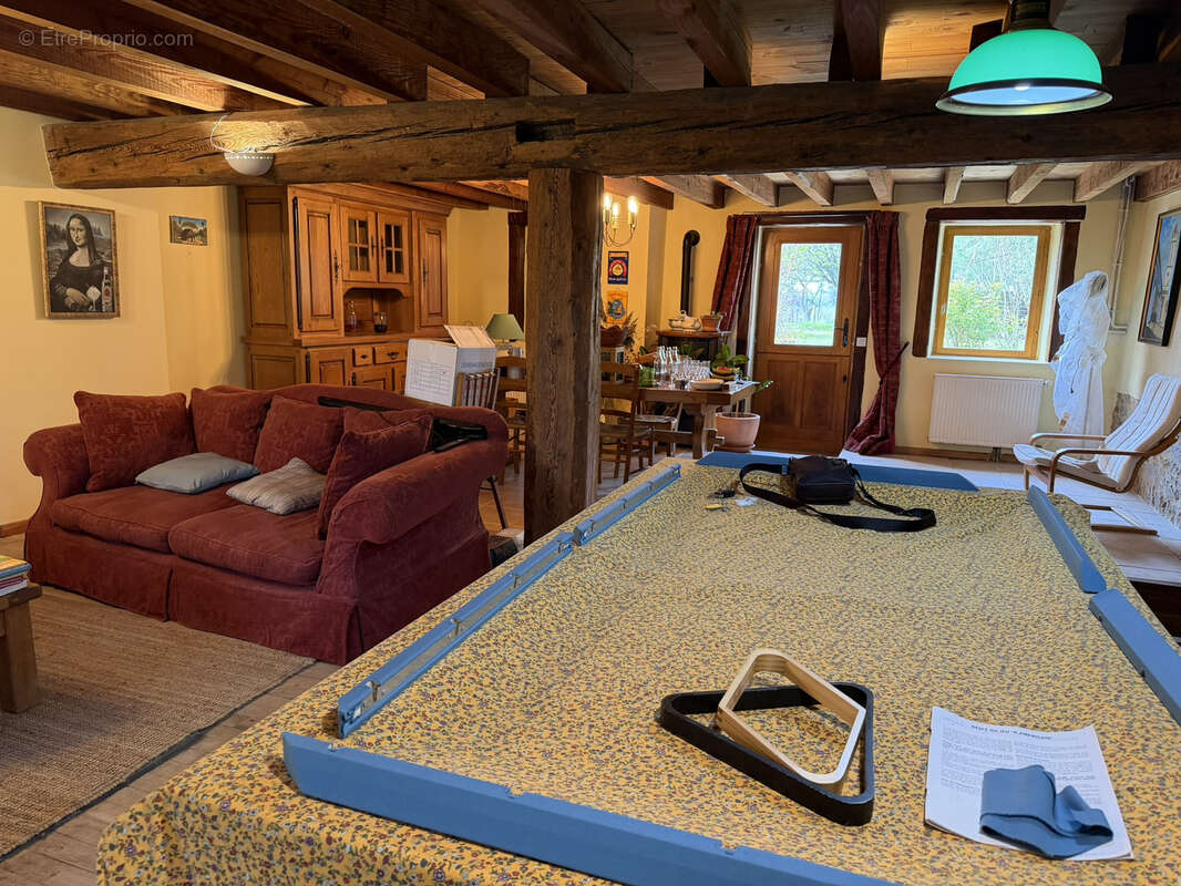 Maison à AUGEROLLES