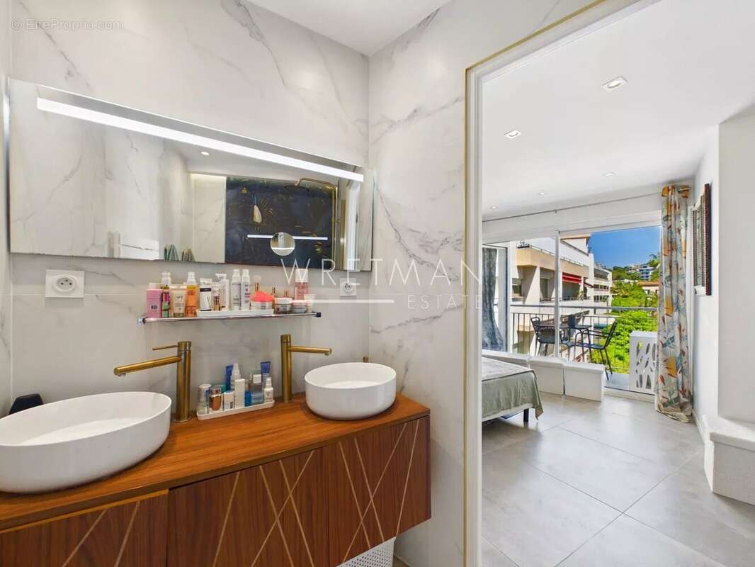 Appartement à CANNES