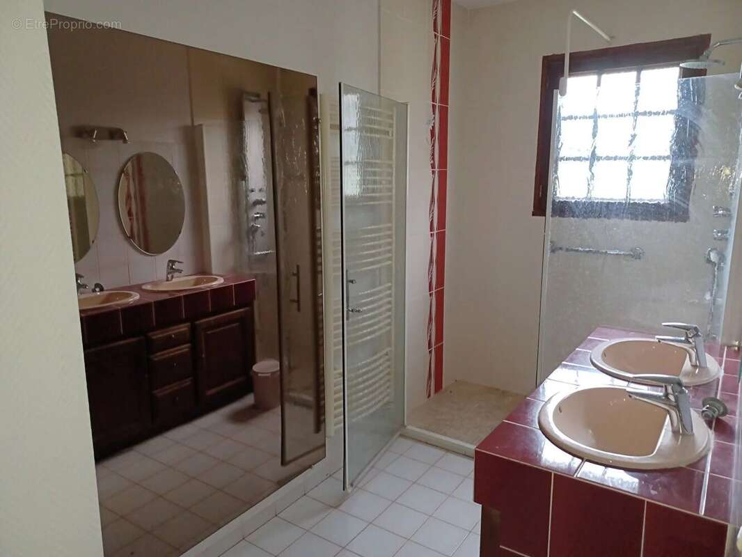 Maison à MOULEYDIER