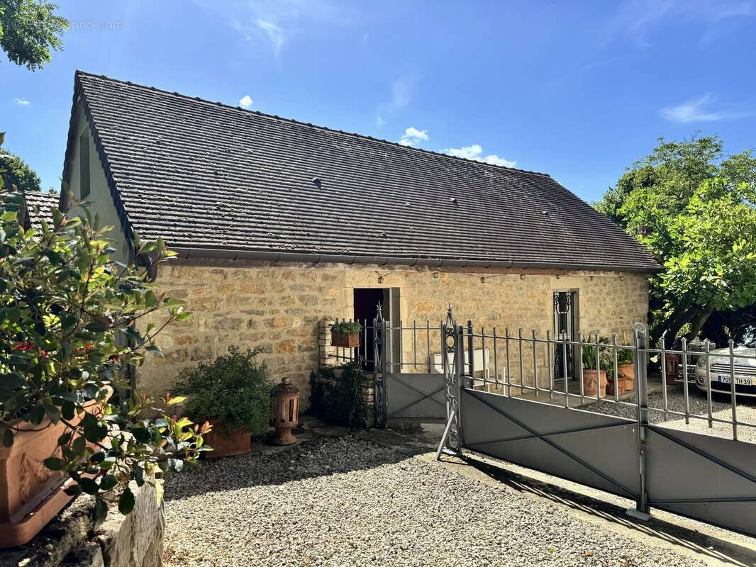 Maison à LONS-LE-SAUNIER