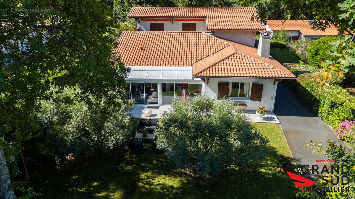 Maison 240 m² à Arcachon  - photo 2