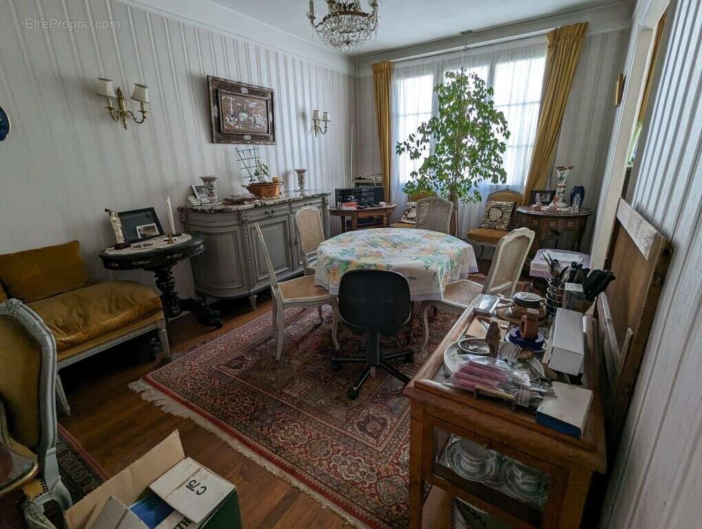 Appartement à ISSY-LES-MOULINEAUX