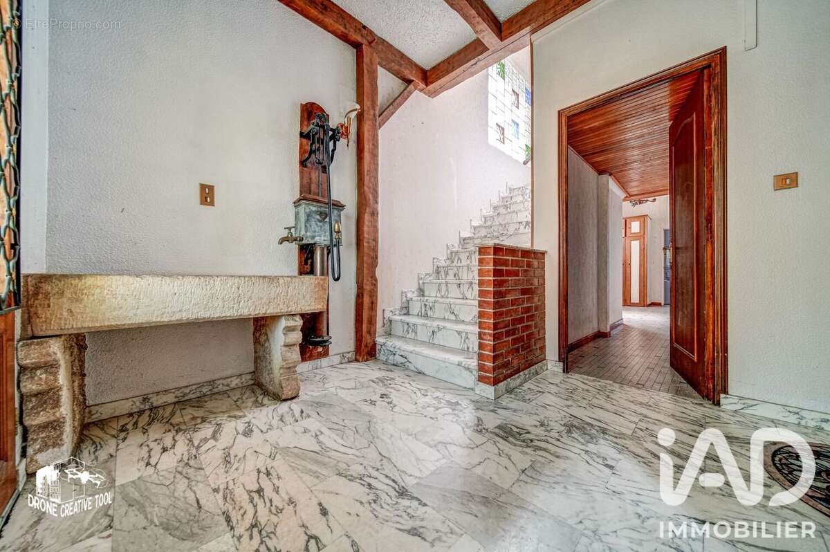Appartement 267 m² à Jarny  - photo 3