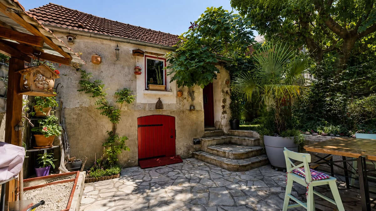 Maison à EPONE