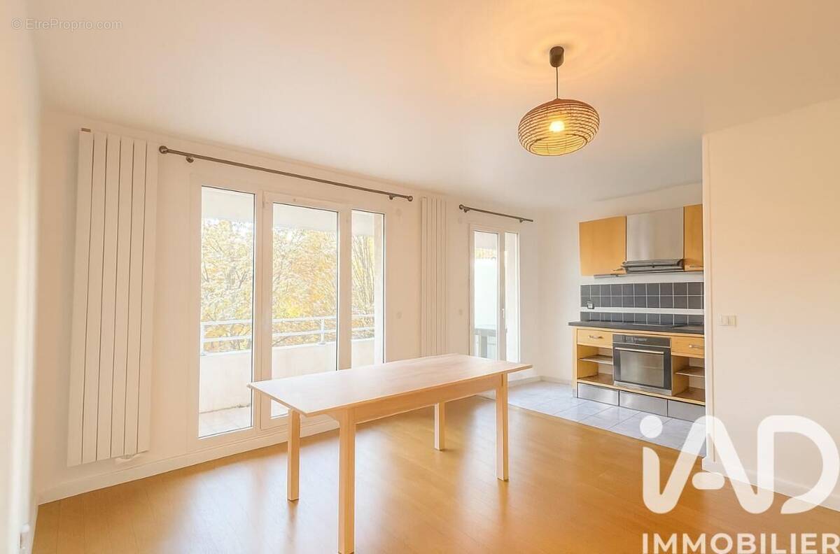 Photo 1 - Appartement à ASNIERES-SUR-SEINE