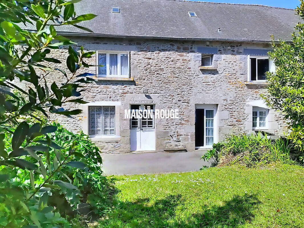 Maison à SAINT-PIERRE-DE-PLESGUEN