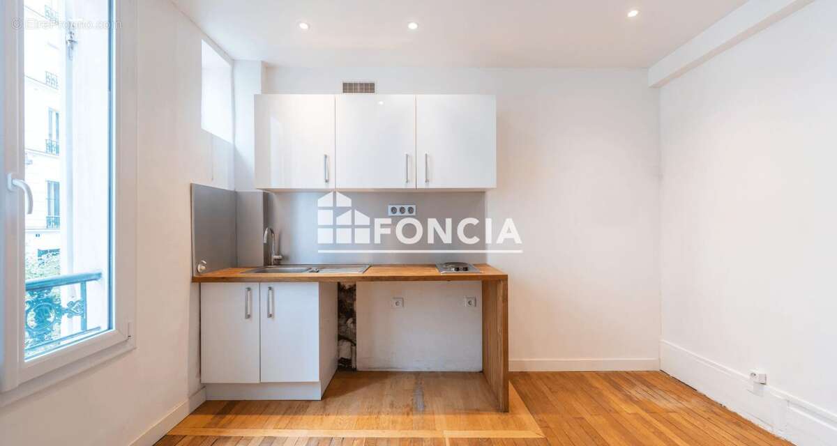 Appartement à PARIS-18E