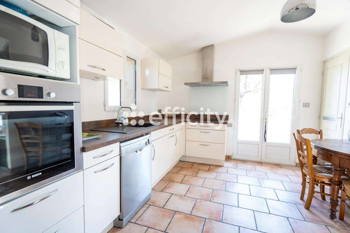 Maison à PLAN-DE-LA-TOUR