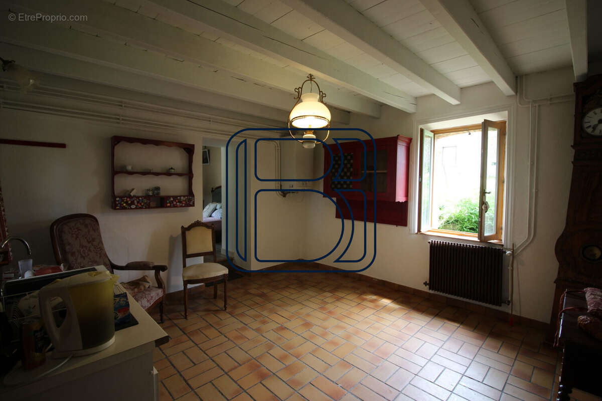 Maison à CUNLHAT