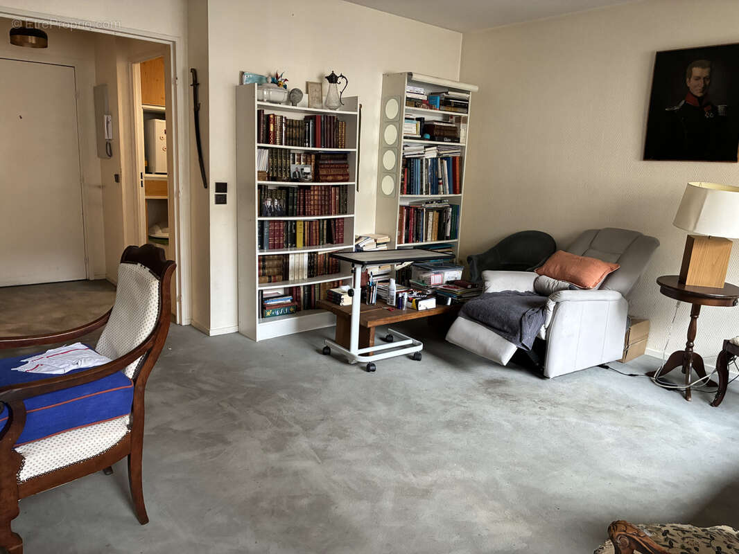 Appartement à PARIS-15E