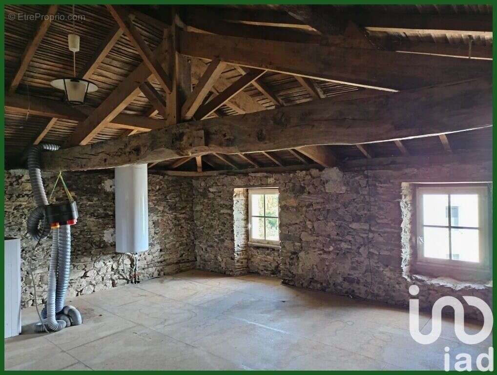 Maison 53 m² à Saint-Prouant  - photo 9