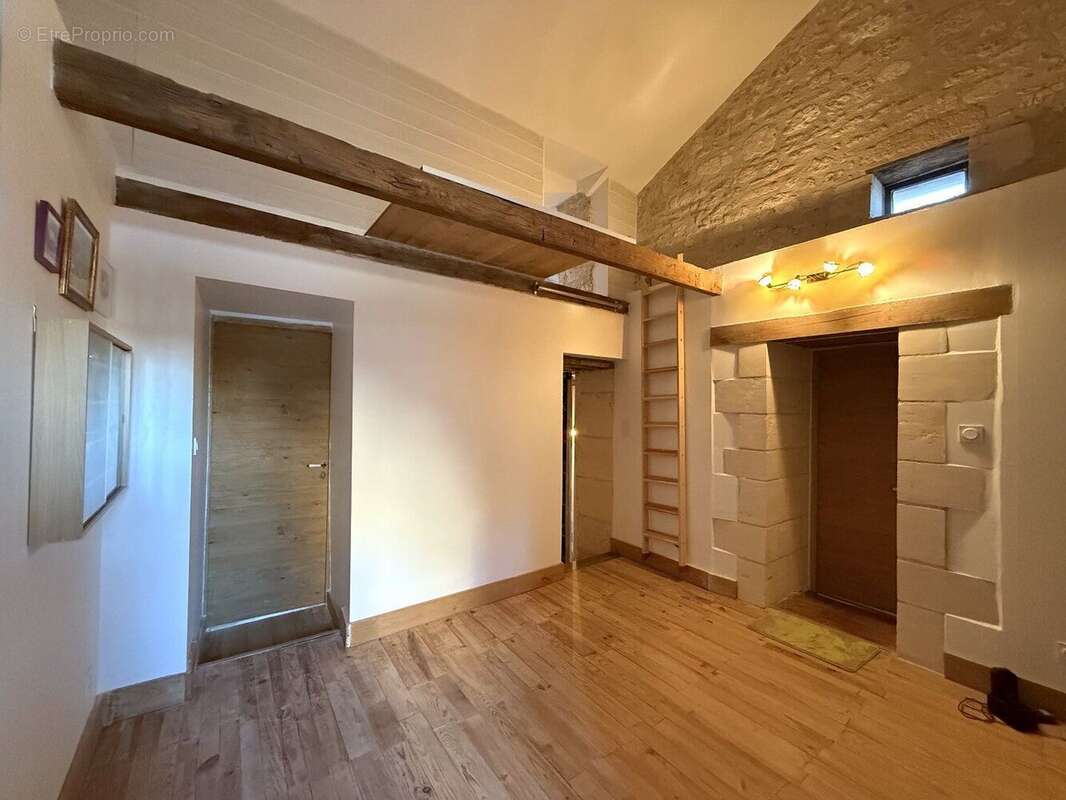 Maison de village - photo 12