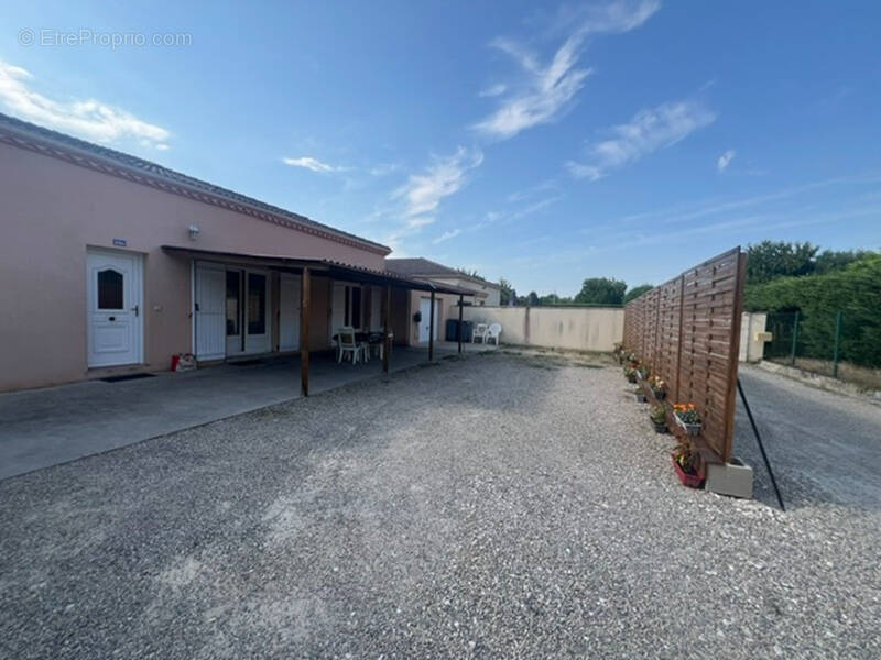 Maison à AIGUILLON