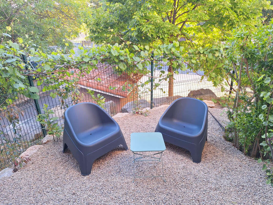 Appartement à GREOUX-LES-BAINS