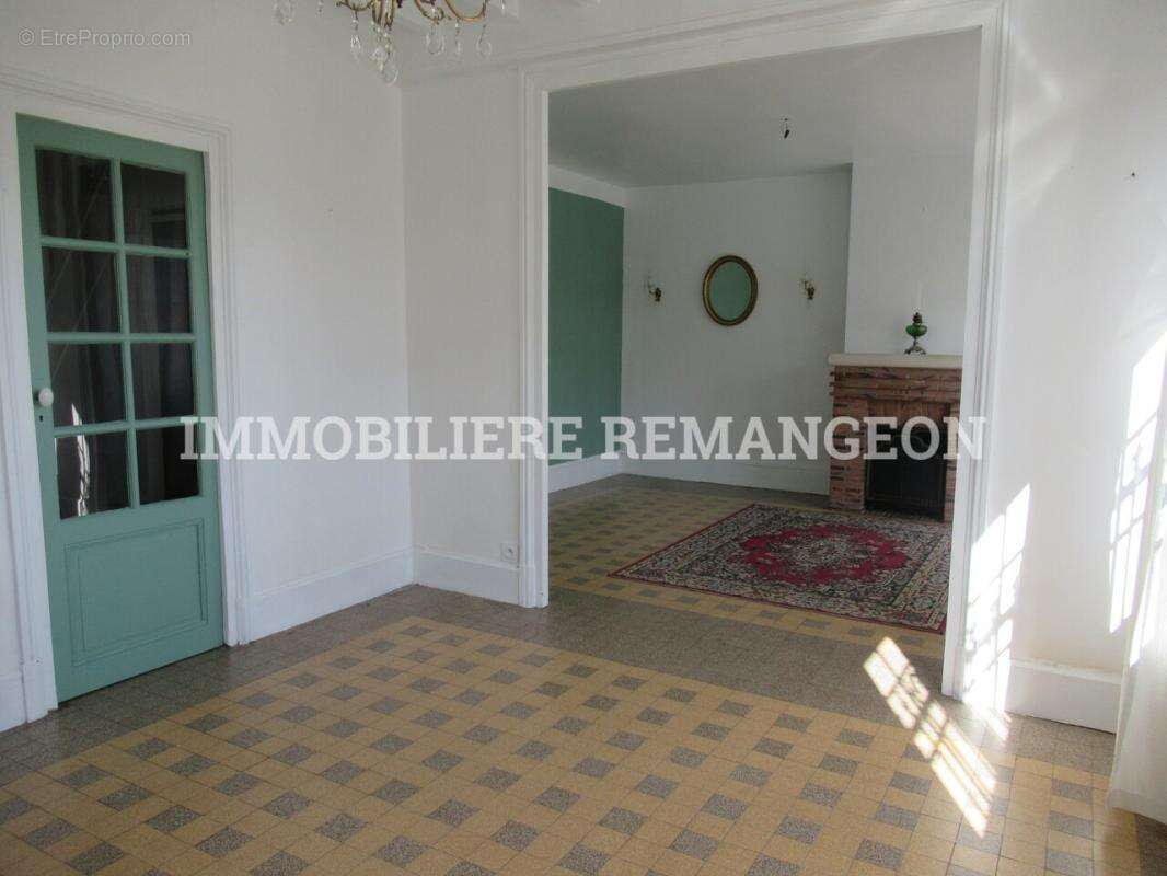 Maison à LAMOTTE-BEUVRON