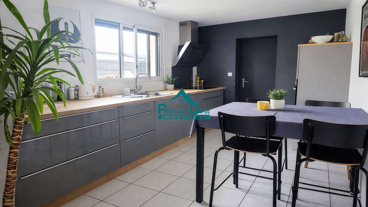 Maison à SENS-DE-BRETAGNE