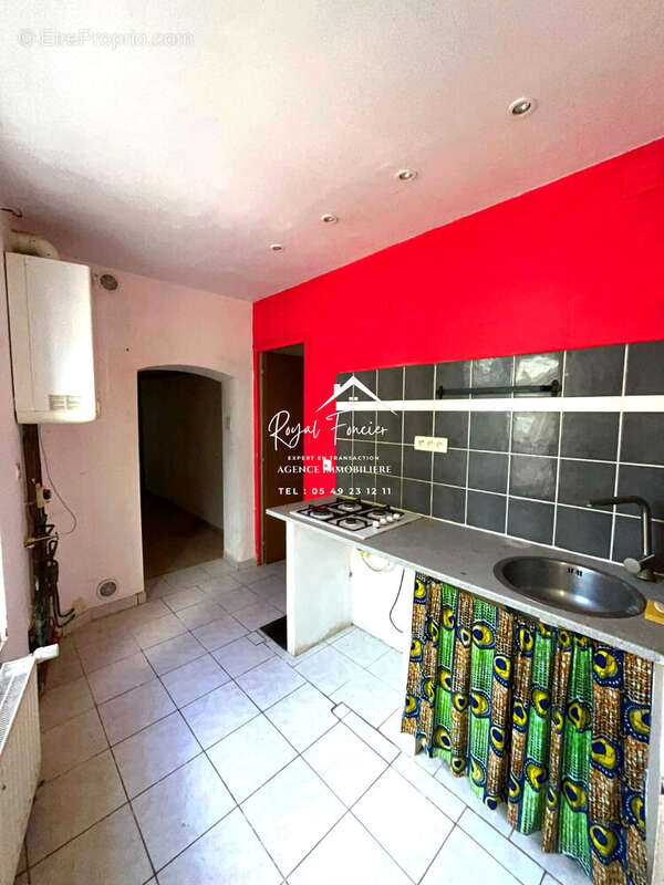 Cuisine - Maison à DESCARTES