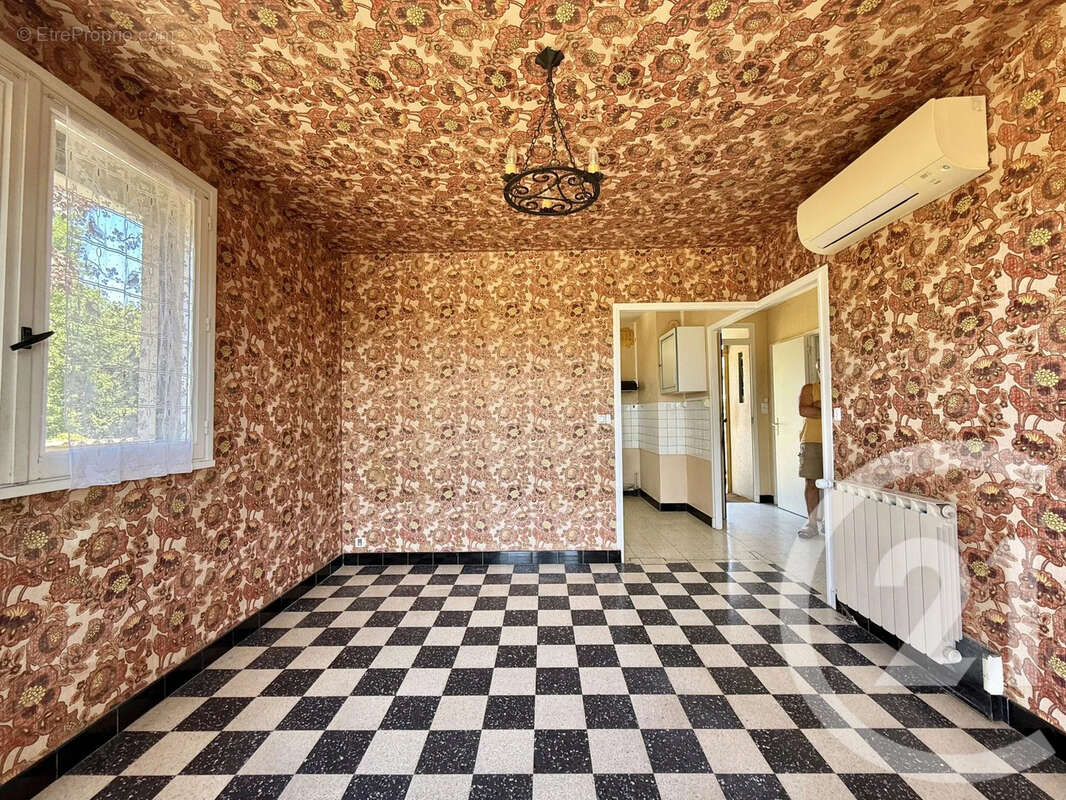 Maison à YZEURE