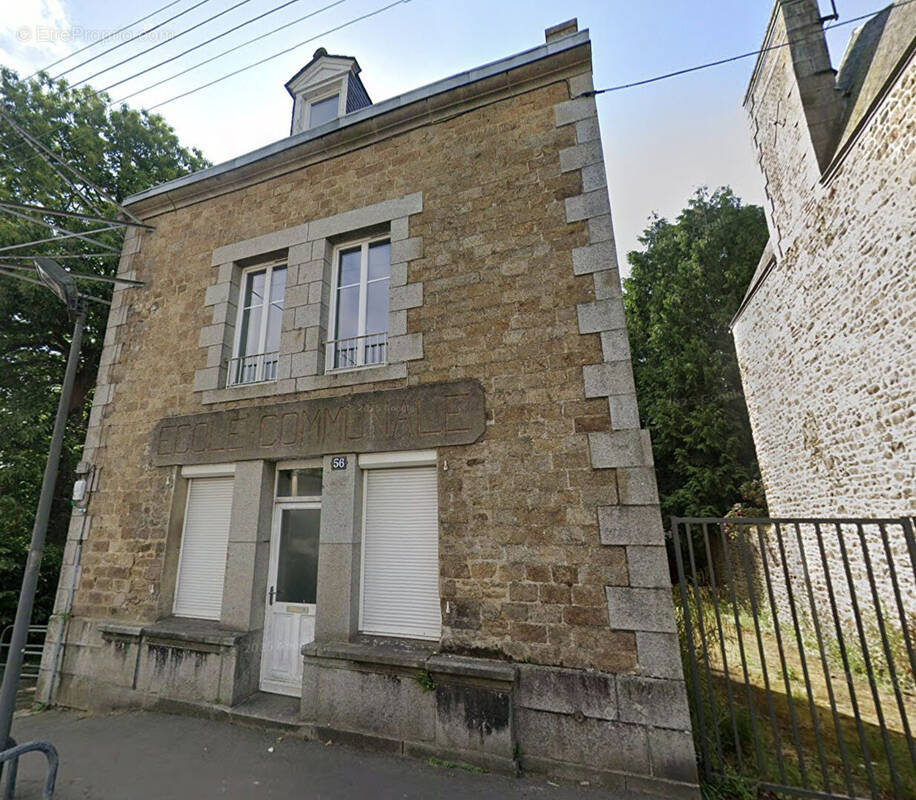 Maison à FOUGERES