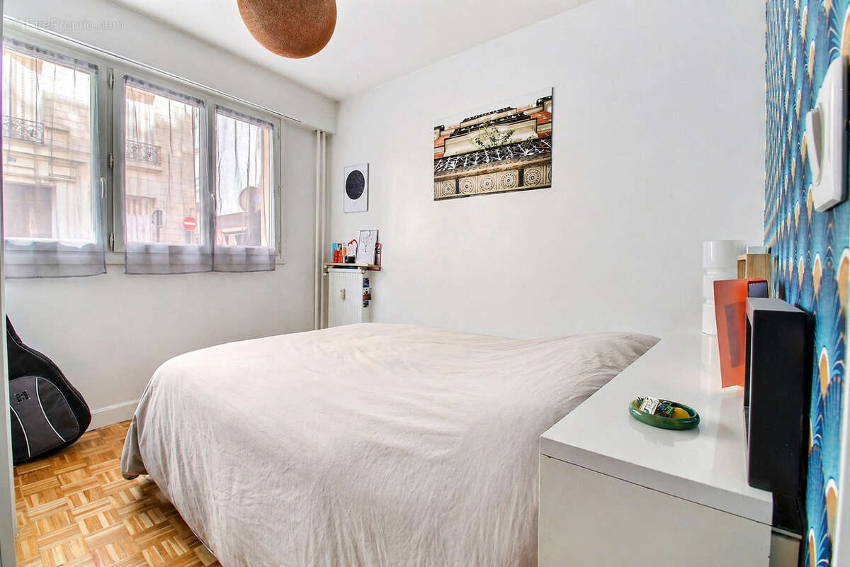 Appartement à PARIS-14E