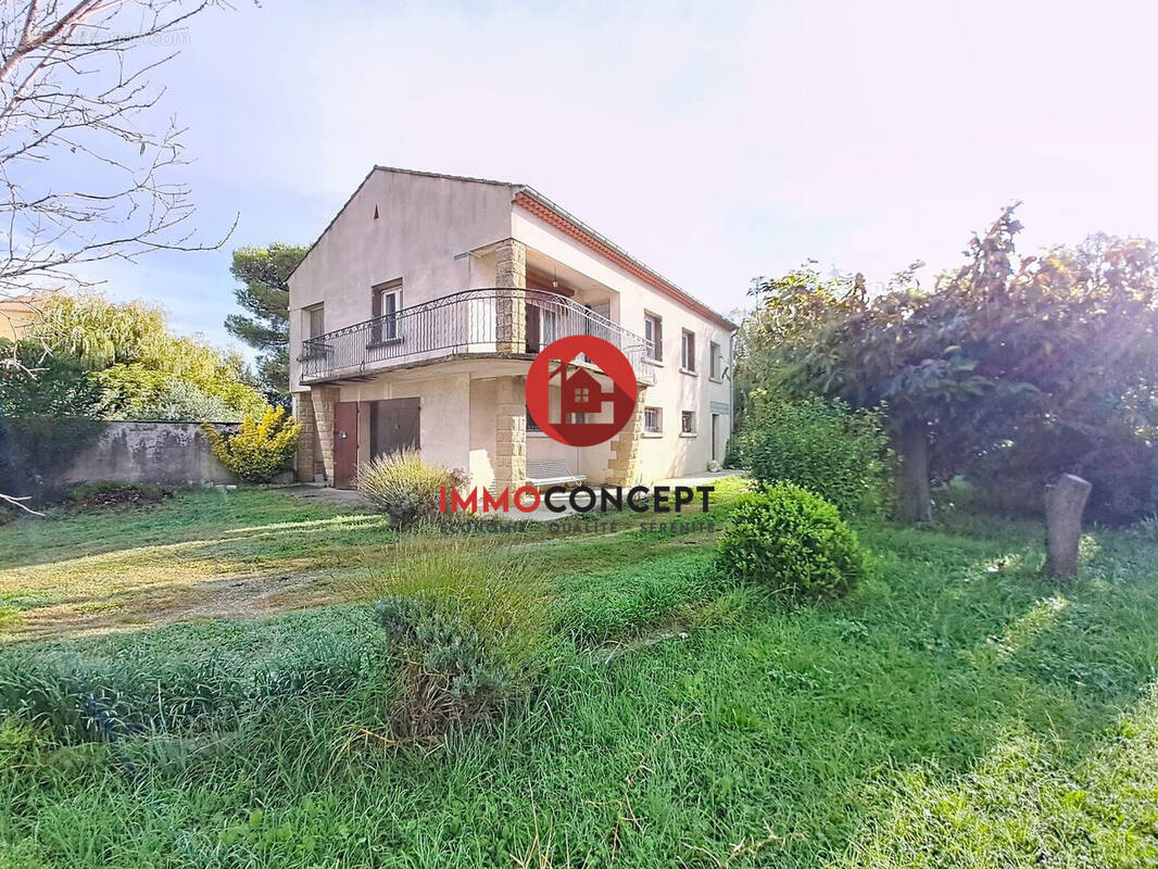 Maison à ROQUEMAURE