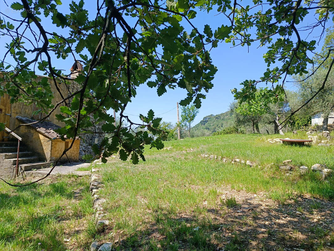 Terrain à L&#039;ESCARENE