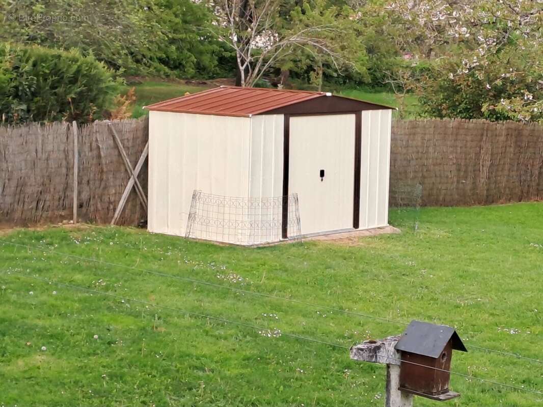 Maison à BUSSIERE-POITEVINE