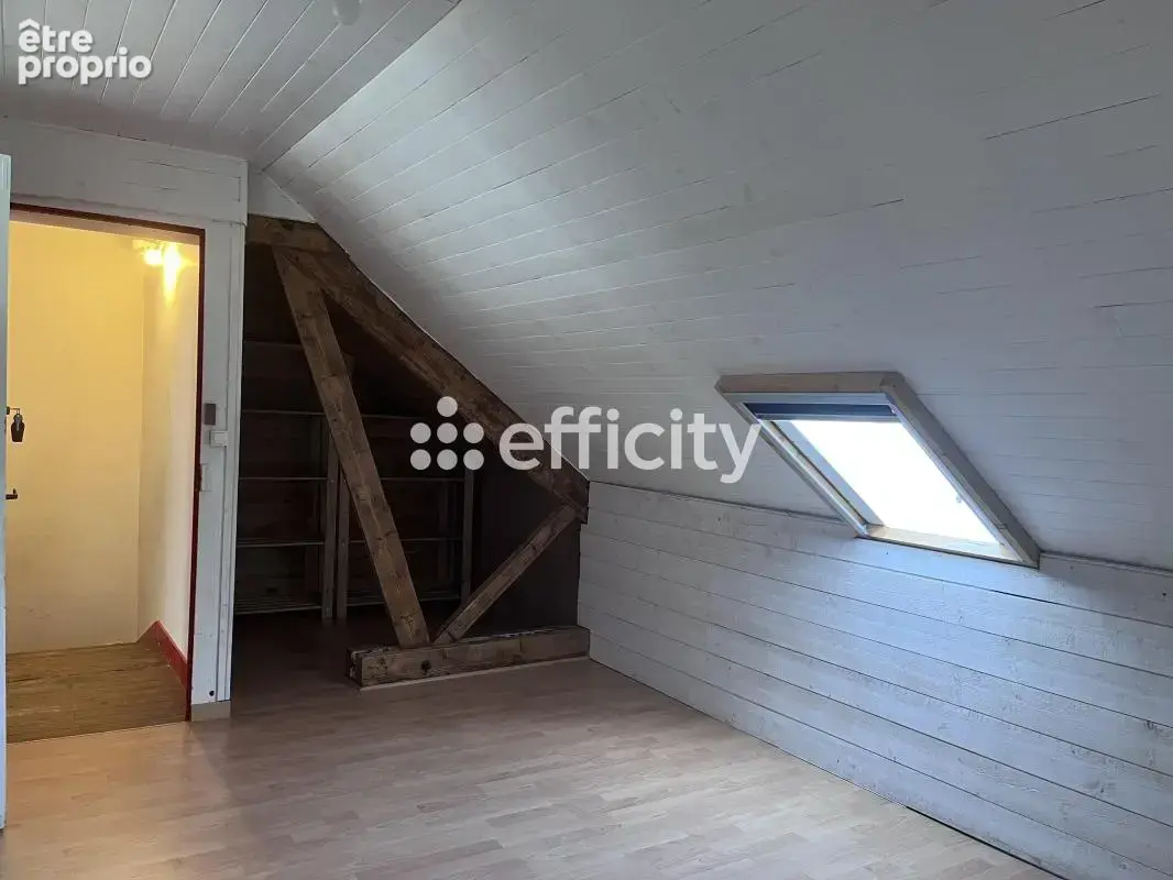 Maison 8 pièces 158 m² à vendre à Niort (79000) - photo 3