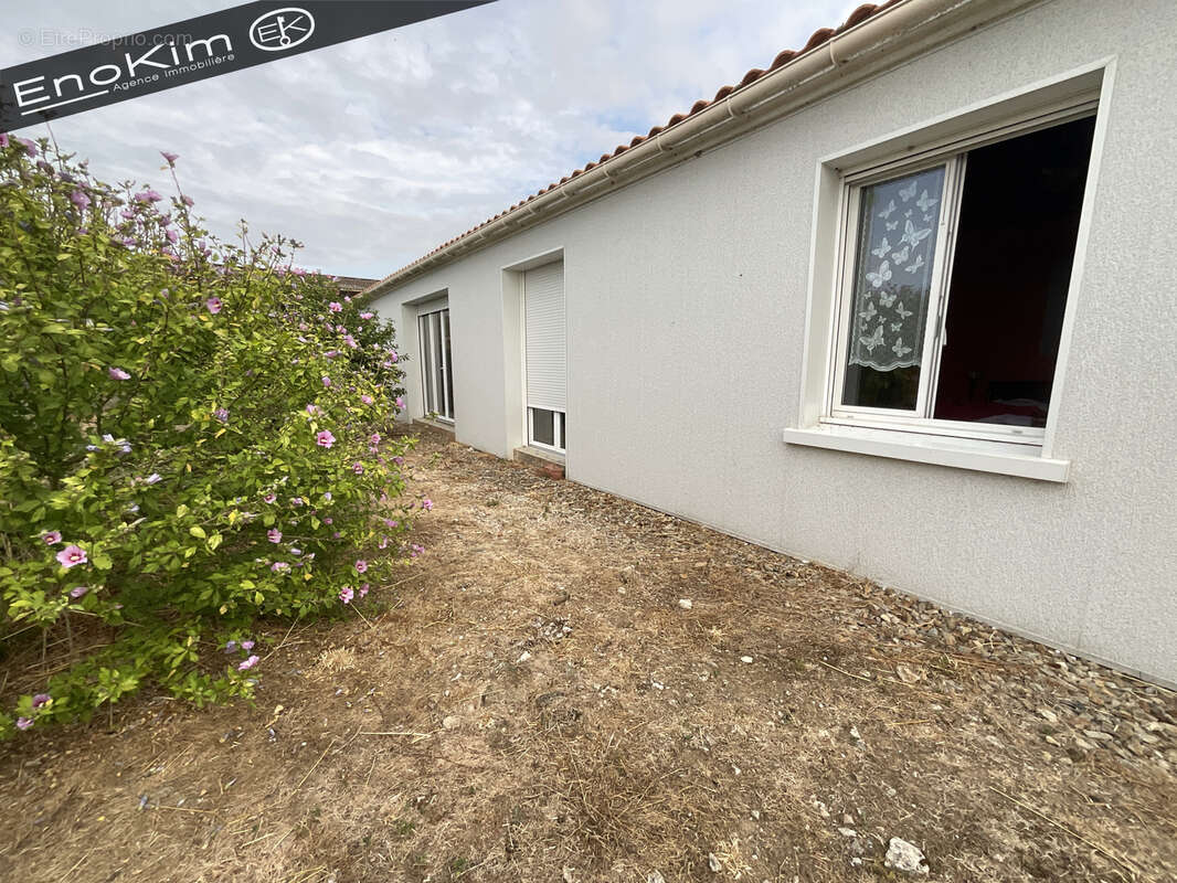 Maison 127 m2 3 chambres -Terrain 767 m2 - photo 9